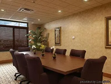 Hotel Wingate By Wyndham - Complimentary Area Shuttle
