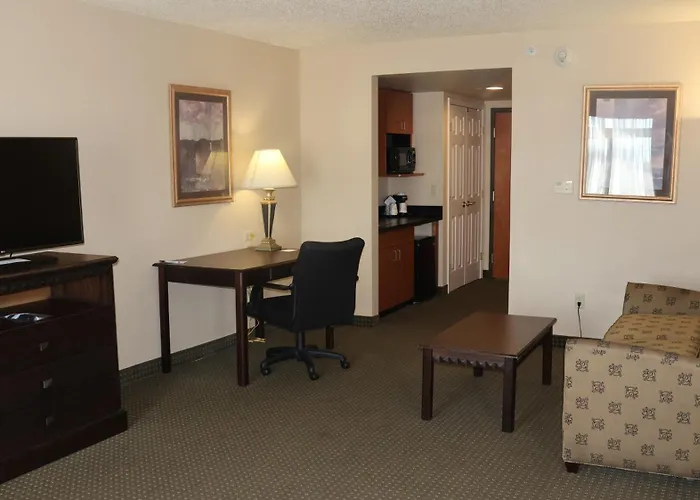 Wingate By Wyndham - Complimentary Area Shuttle 3* Peoria