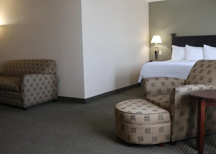 Wingate By Wyndham - Complimentary Area Shuttle Hotel 3*