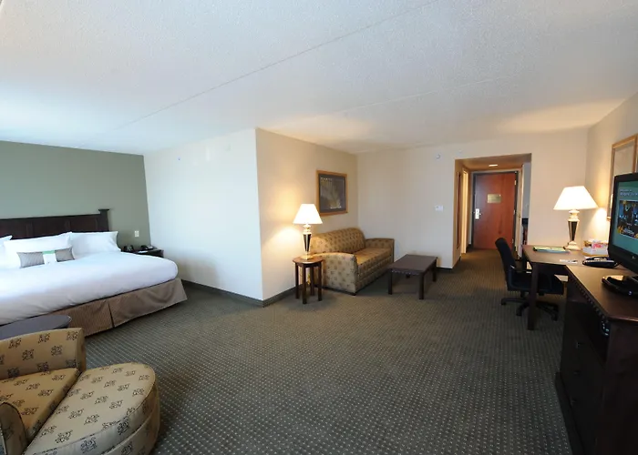 Hotel Wingate By Wyndham - Complimentary Area Shuttle 3*