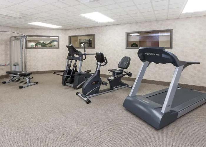 Hotel Wingate By Wyndham - Complimentary Area Shuttle 3*