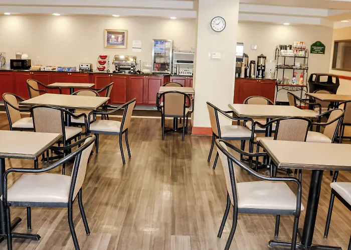 Wingate By Wyndham - Complimentary Area Shuttle