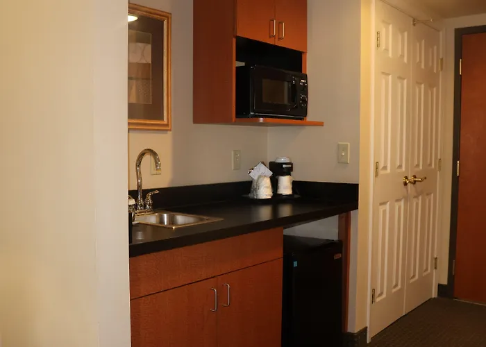 Wingate By Wyndham - Complimentary Area Shuttle 3* Peoria